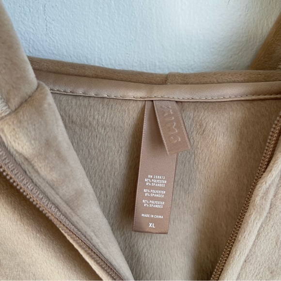 SKIMS Beige Zip-Up Hoodie - Picture 4 of 10